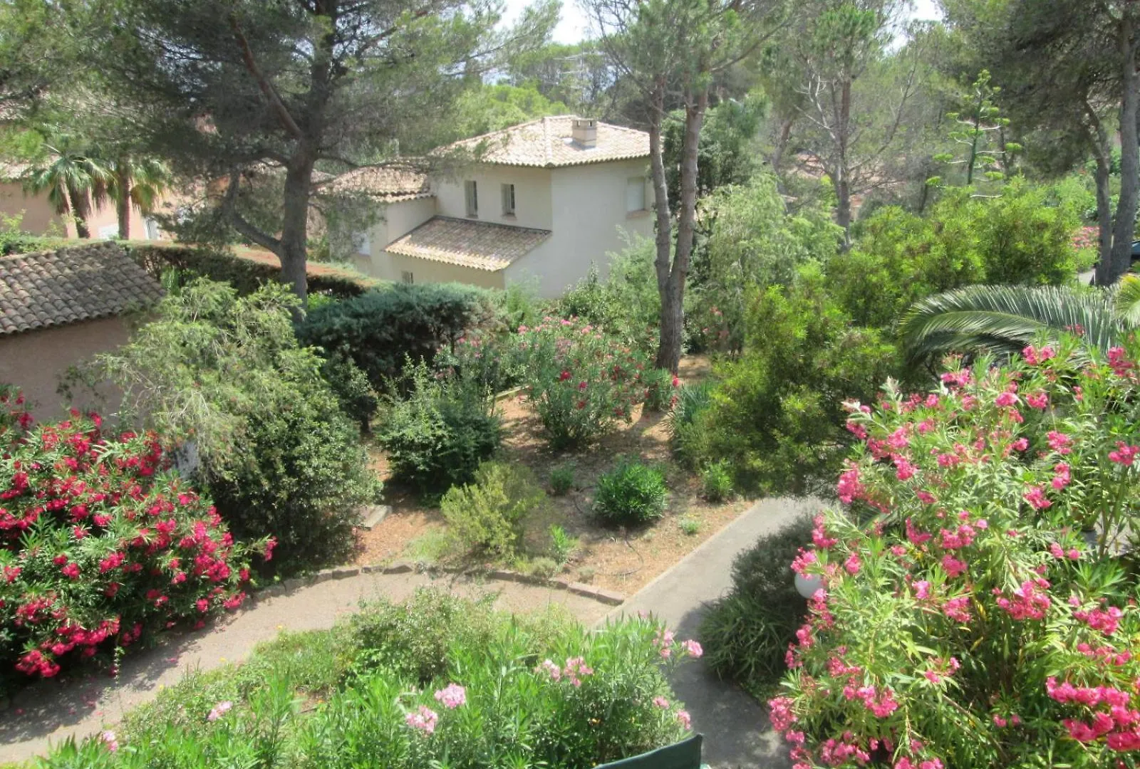Residence Pinede Mer Soleil Saint-Raphaël 0*,